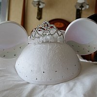 ウェディングイヤーハット | グッズ・お土産（香港）