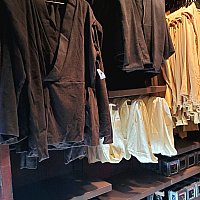 【ディズニーランド限定】ジェダイローブ L ジェダイも反乱軍もファーストオーダーも！コスチュームなら惑星