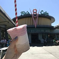 フローのV8カフェ | カリフォルニア・アドベンチャーのクチコミ