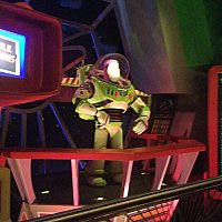 WDW バズ・ライトイヤー プルバックカー ミニカー Amazon.co.jp: トイストーリー バズ プルバックカー トイ