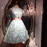 ディズニー　ドレスショップ　サリー ディズニー ドレスショップ サリー 海外