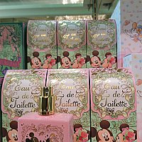 ここでしか買えない ラ プティート パフュームリー オリジナルグッズが増えてました ここでしか買えない ラ プティート パフュームリー オリジナルグッズが増えてました