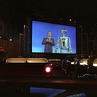 アメリカらしいドライブシアターレストラン（フロリダ）