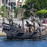 パイレーツオブカリビアン エンプレス号 ジャックスパロウ 海賊船 ディズニー 船 パイレーツオブカリビアン エンプレス号 ジャックスパロウ 海賊船