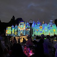 イッツ・ア・スモールワールド | ディズニーランド（アナハイム）の