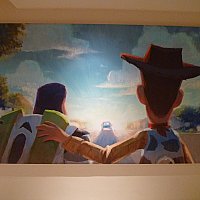 まるでピクサー展！トイストーリー好きにはたまらないキャラクター色の