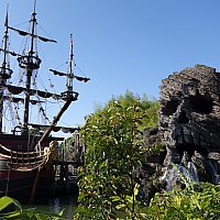 フック船長の海賊船やドクロ岩 隠れディズニーキャラクターに注目 アドベンチャー アイル パリ