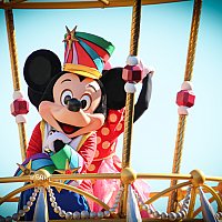 Wdw版ハピネスイズヒア ディズニー フェスティバル オブ ファンタジー パレード フロリダ