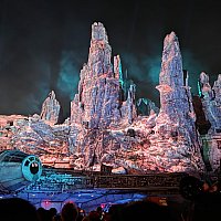スター・ウォーズ：ギャラクシーズ・エッジ | ディズニーランド