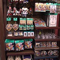 ディズニーシー専用❤︎ 楽天市場】ディズニーシー限定ジェラトーニボールチェーン付