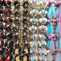 ディズニーワールドで販売中のカチューシャ グッズ お土産 フロリダ