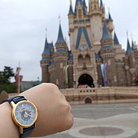 普段づかいにピッタリ✨シンデレラ城の時計モチーフの腕時計！ グッズ