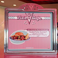 フローのV8カフェ | カリフォルニア・アドベンチャーのクチコミ