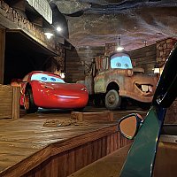 【カーズ】ボリューム満点！ラジエータースプリングス レーストラックセット カーズ】ボリューム満点！ラジエータースプリングス レース