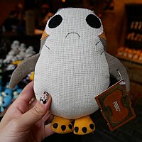 スターウォーズランドに可愛いぬいぐるみがありました！『トイダリアン