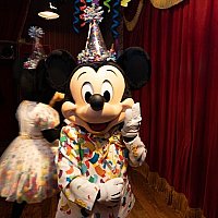 期間限定】90周年ミッキーがミニーとペアグリで迎えてくれます