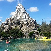 ディズニーランド初のコースター | マッターホルン・ボブスレー