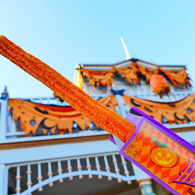 ハロウィン限定 メイプルパンプキンチュロス パークサイドワゴン ハロウィン限定 メイプルパンプキンチュロス パークサイドワゴン