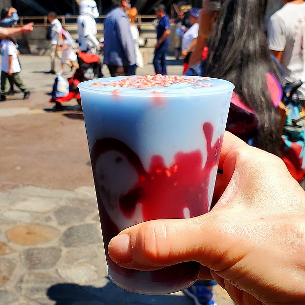 Disney - ミルク ナブスをイメージしたカラフルで面白いブルーミルクのドリンク