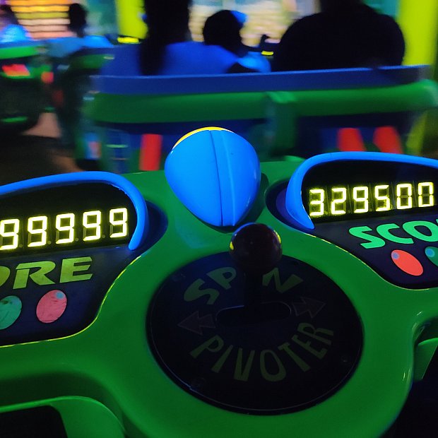 日本と内容は同一 だけど簡単かも？ | バズ・ライトイヤー・アストロ