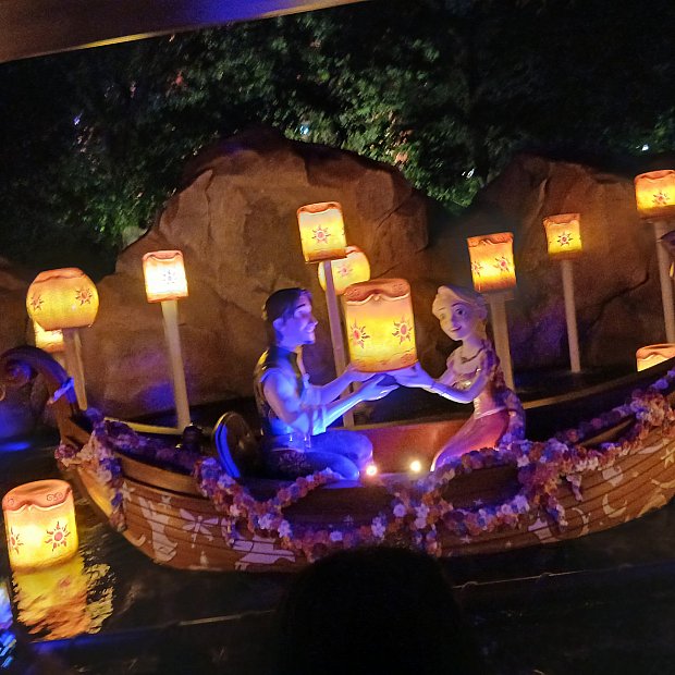 アイルランドの神秘をあなたの空間に。「The Bantry Boat」壁飾り 撮影するなら昼、幻想的なのは夜 | クリスタル・グロットへの旅（上海）