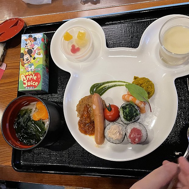 はろうきてぃ　レストラン　丼シリーズ　　　ストラップセット　新品 リニューアル後のお子様セット、、酢飯がダメな場合って