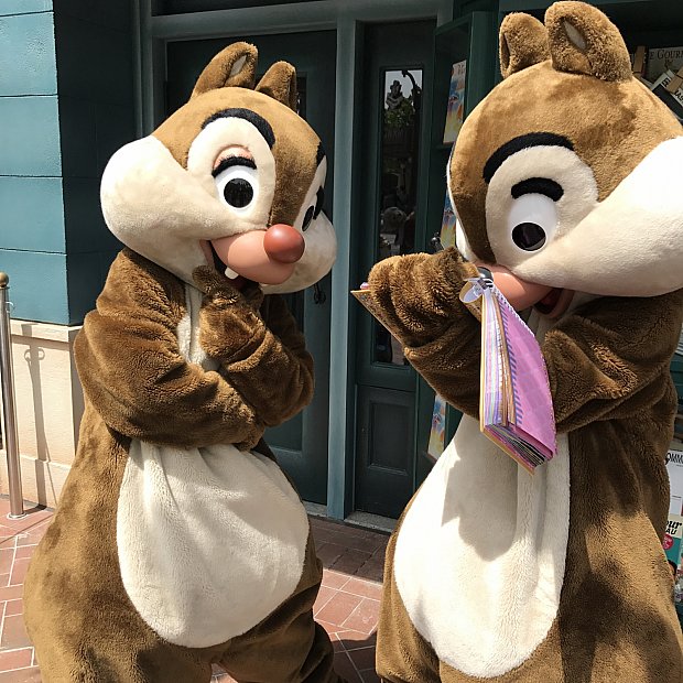 ついにサイン解禁！ノーマル衣装のミッキーも登場♡ | キャラクター