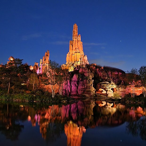 ディズニーランドパリ 置物 ディズニーランドパリ 置物 - メルカリ