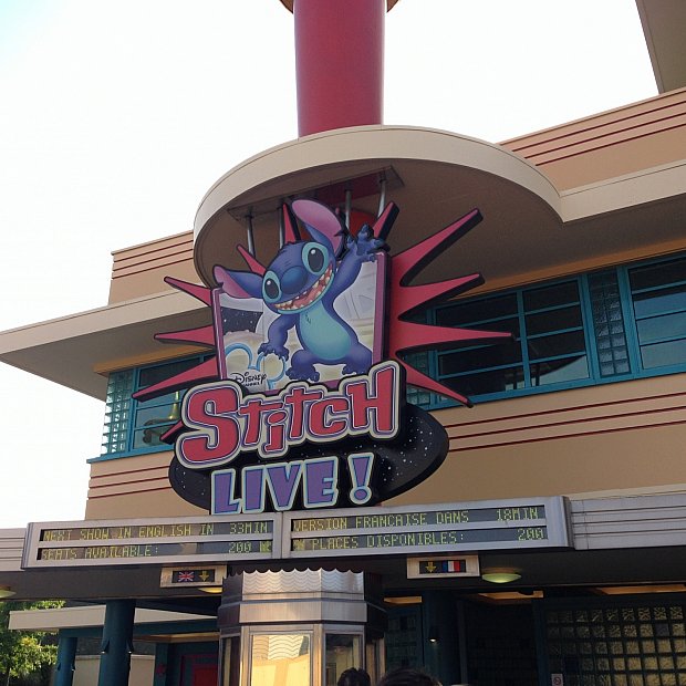 レア　スティッチ　スウィート・デビル・ディズニーランド　パリ 1454.昔のディズニーランドパリメインエントランスにてスティッチ限定