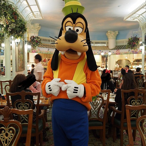 機転の利くお茶目で優しいグーフィーでした | エンチャンテッド