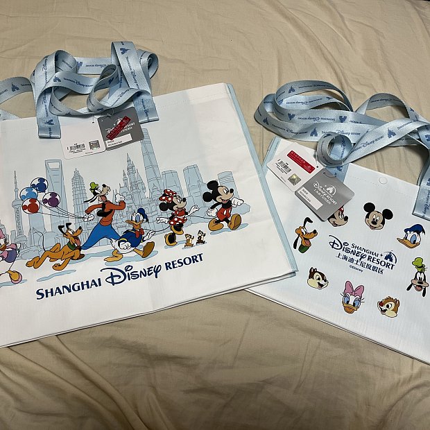 上海ディズニー クリスマス グーフィーぬいぐるみショルダー