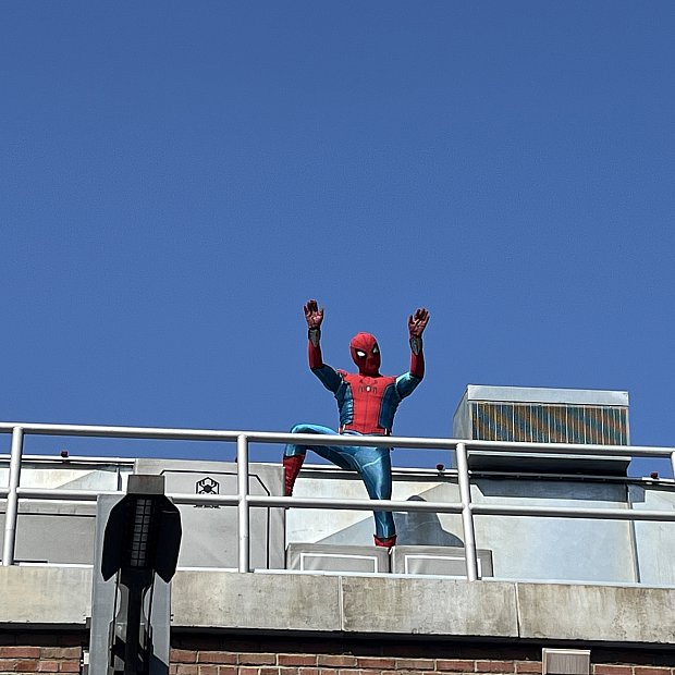 スパイダーマンが本当に飛ぶ！「ザ・アメージングスパイダーマン