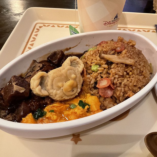 内装がかわいらしい！ダッフィー＆フレンズのレストランがリニューアル