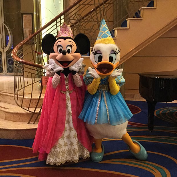 ワンダー号 14泊パナマ横断航路はキャラグリ天国 キャラクター グリーティング ディズニークルーズ