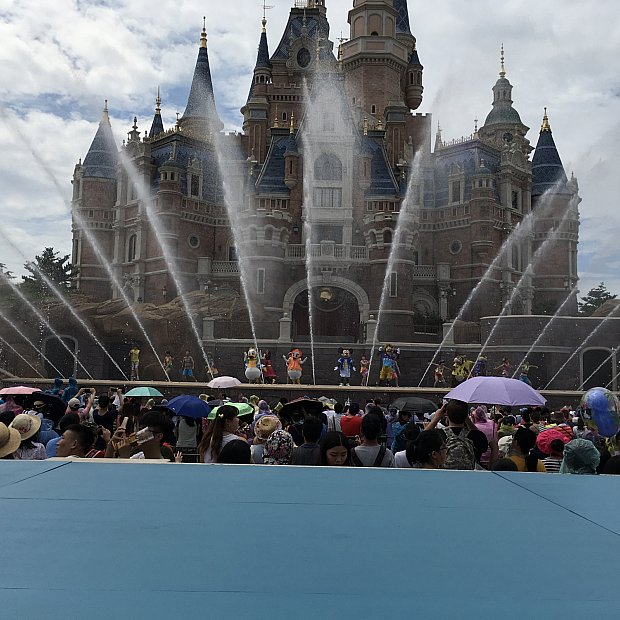 ランドの ディズニー夏祭り ぐらいの濡れ具合 上海パーク初の大型