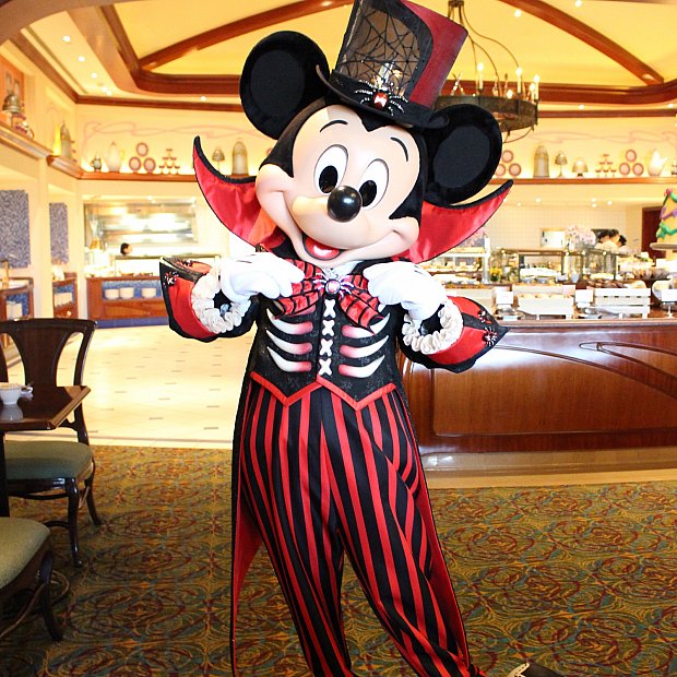 ハロウィン限定コスチューム！ ルミエール・キッチン（上海）