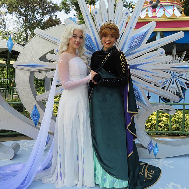 フード付きロングマント グリーン　アナと雪の女王 アナ　ラプンツェル ゴーテル フード付きロングマント グリーン アナと雪の女王 アナ