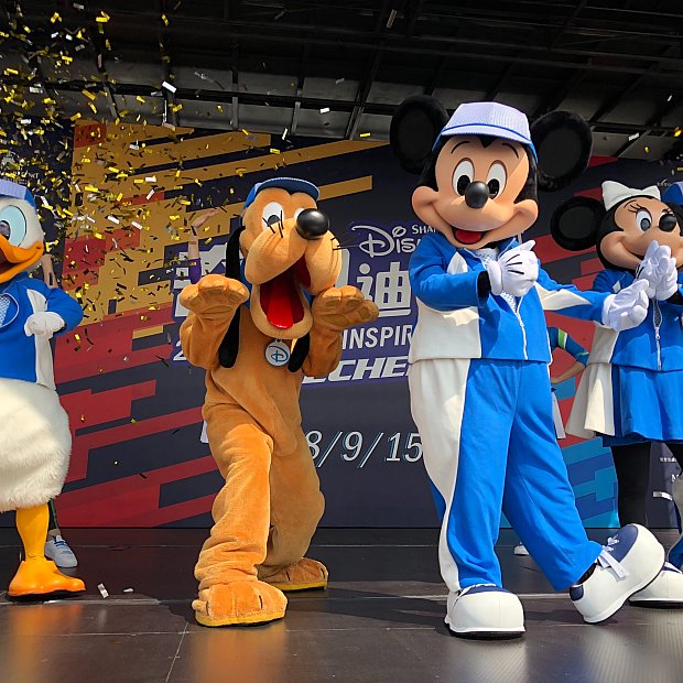 海外 海外 上海ディズニー5Km完走記念 ミッキーマウス DISNEY メダル