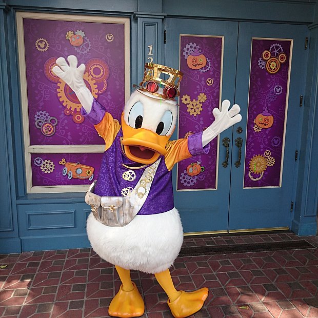 ドナちゃんとのグリ！香港ならではの事も！？ | キャラクター