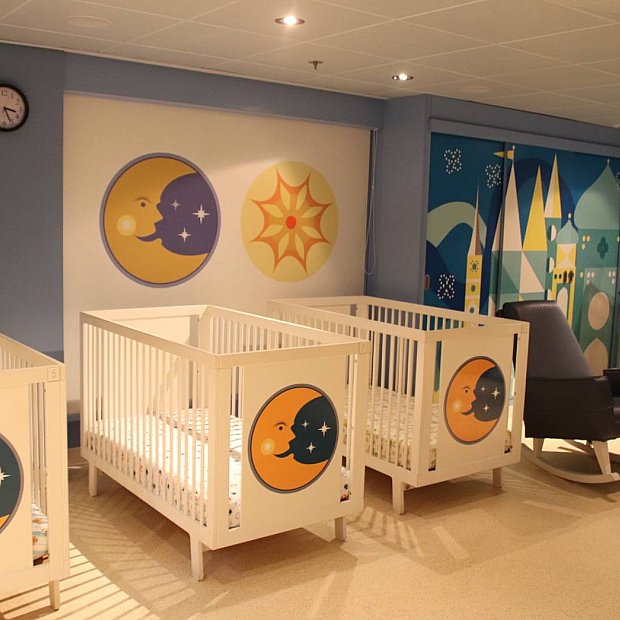 保育 イッツアスモールワールドナーサリーに預けてみんなハッピー 子連れサービス ディズニークルーズ