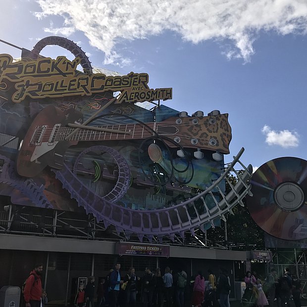 ロケットスタートが気持ちいい！ ロックン・ローラー・コースター（パリ）