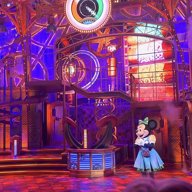 メインアトラクション　ミニー　5月　チキルーム　海外ディズニー 歌って踊って夢をかなえる！ミニーが主役の大人気ショーをレポート（パリ）