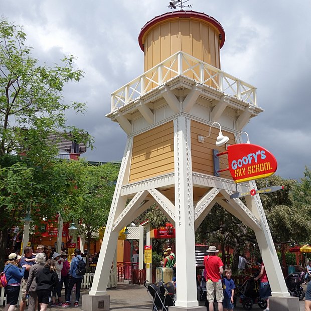 隠れミッキーを発見！ グーフィーのスカイスクール（カリフォルニア）