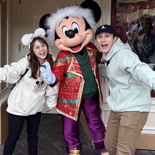 ［USディズニーストア限定］超激レアカーズBigなフランク　トランクダイキャスト USディズニーストア限定］超激レアカーズBigなフランク トランクダイ