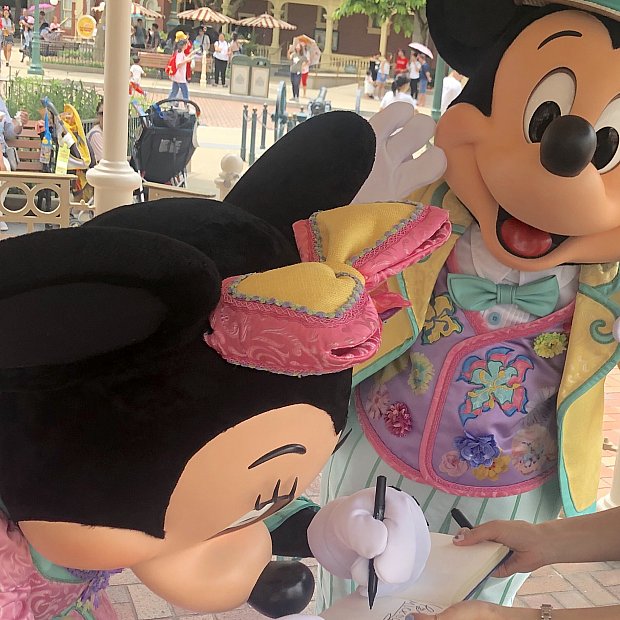 サイン】キャラグリ天国の香港！せっかくなのでサインをたくさん集め