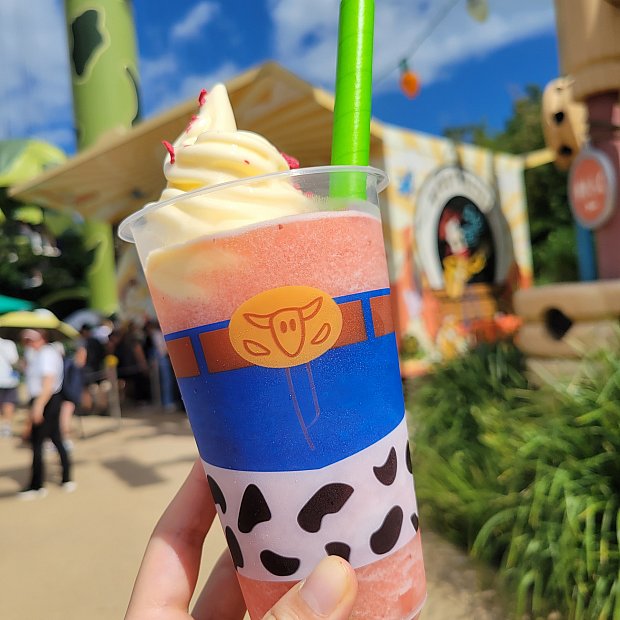 香港ディズニーランドで夏期間に楽しめる冷たいフード&ドリンク特集！