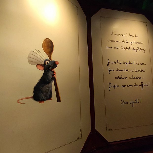 レミーのアトラクションに乗ったあとがおすすめ！メニューはランチ