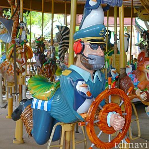 キング・ジュリアンのビーチ・パーティーゴーラウンド